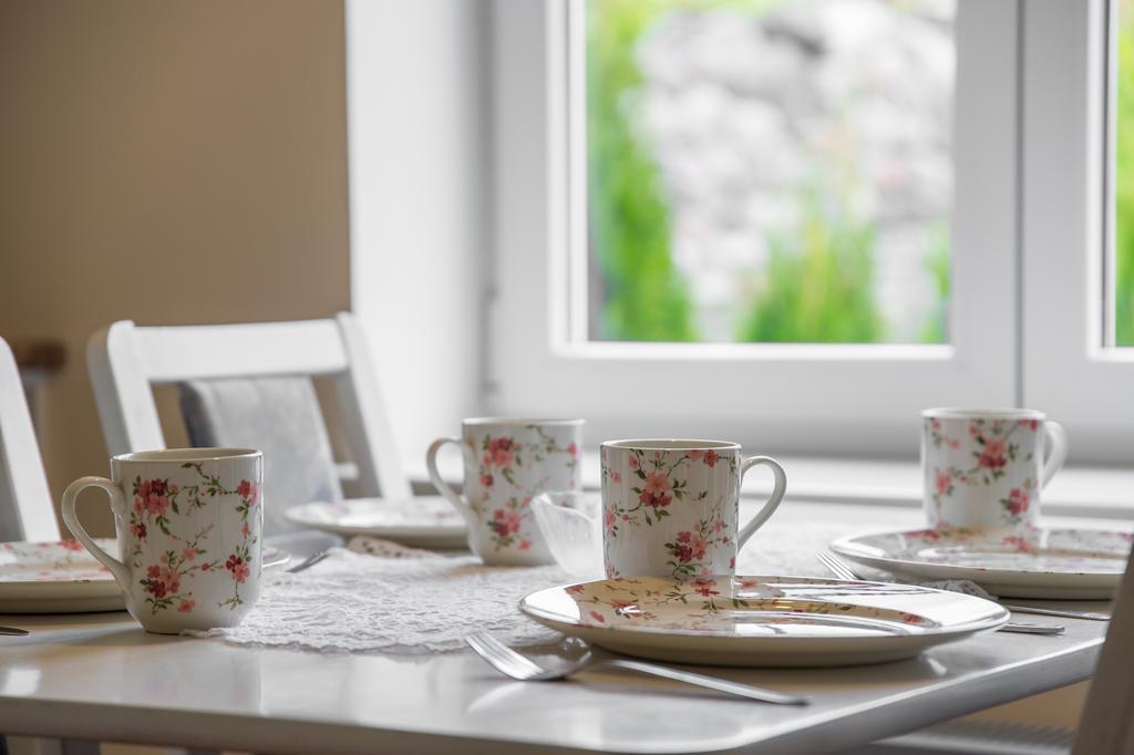 Posti Hostel Kärdla Екстериор снимка