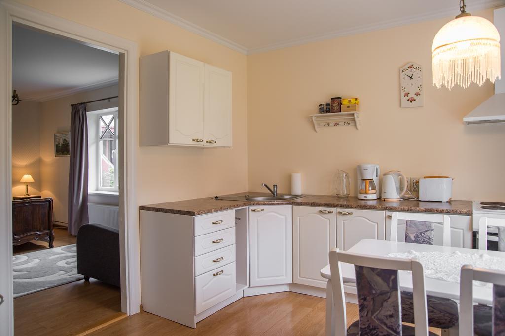 Posti Hostel Kärdla Екстериор снимка
