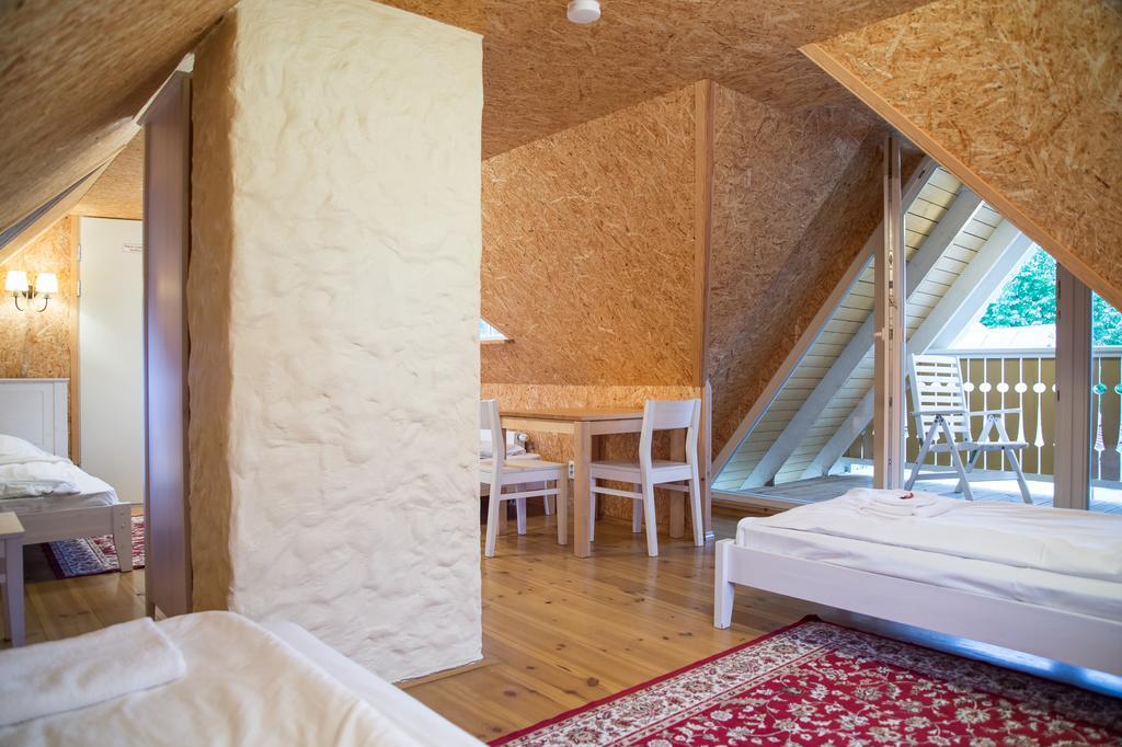 Posti Hostel Kärdla Екстериор снимка