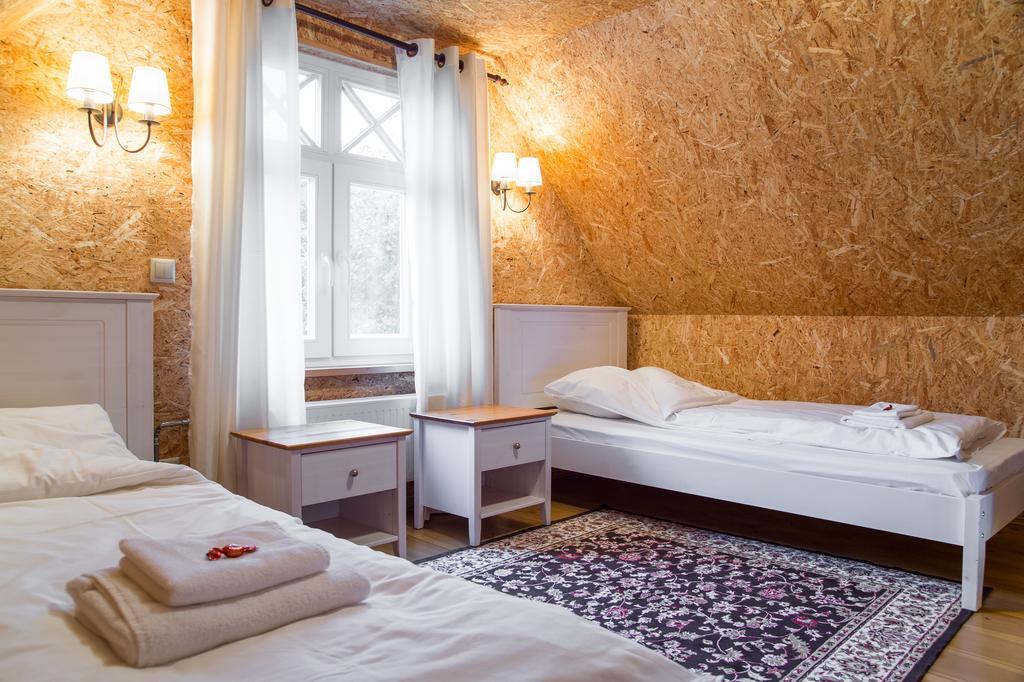 Posti Hostel Kärdla Екстериор снимка
