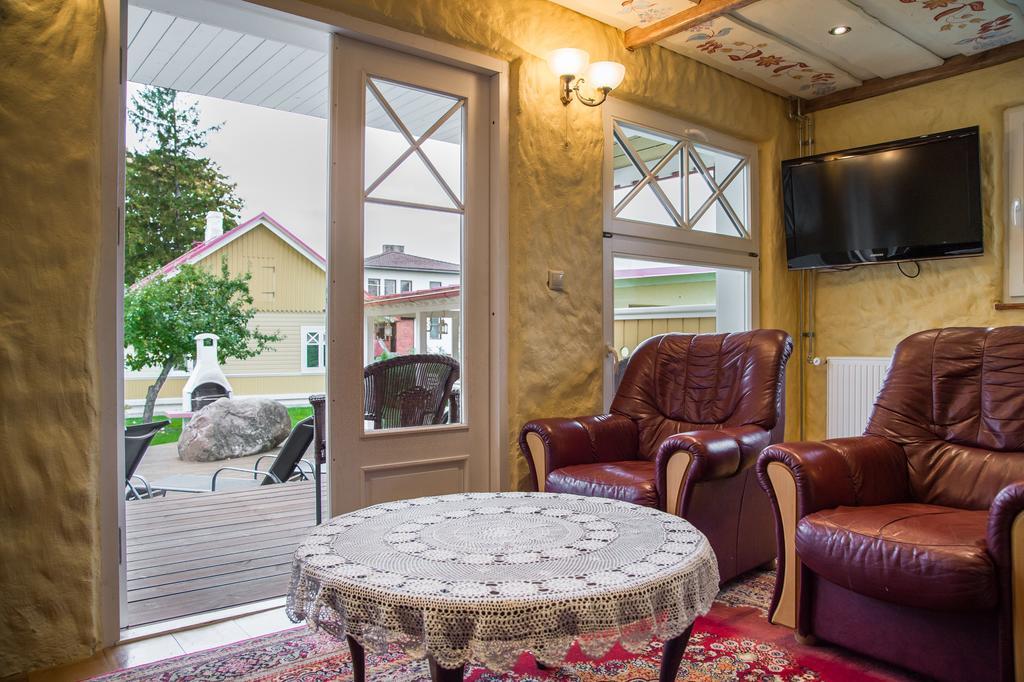 Posti Hostel Kärdla Екстериор снимка
