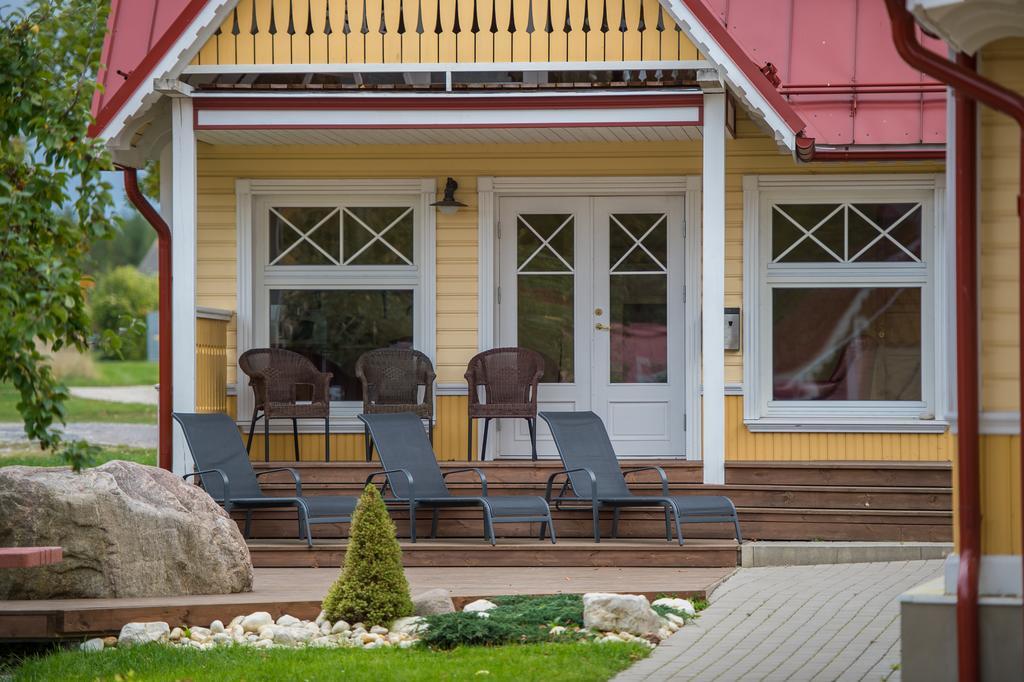 Posti Hostel Kärdla Екстериор снимка