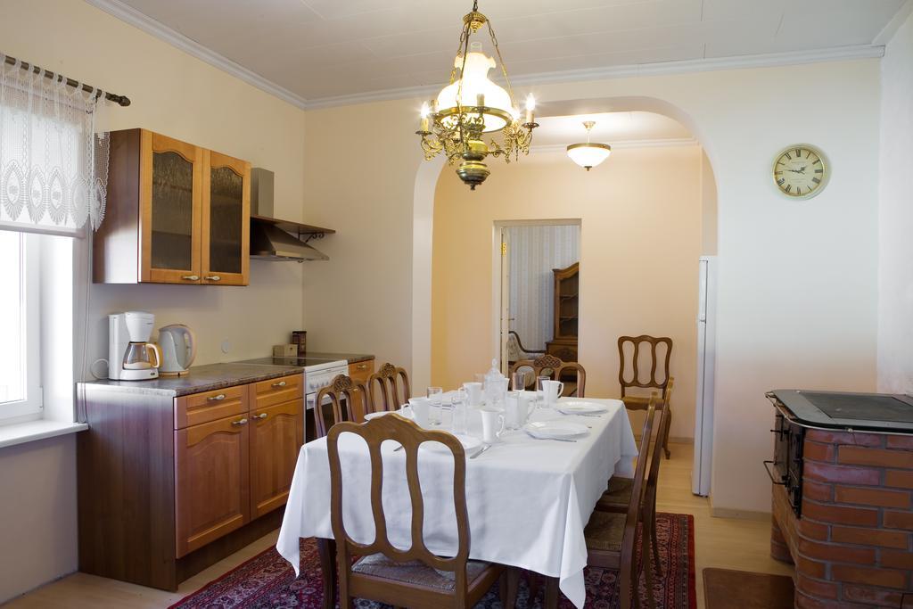 Posti Hostel Kärdla Екстериор снимка