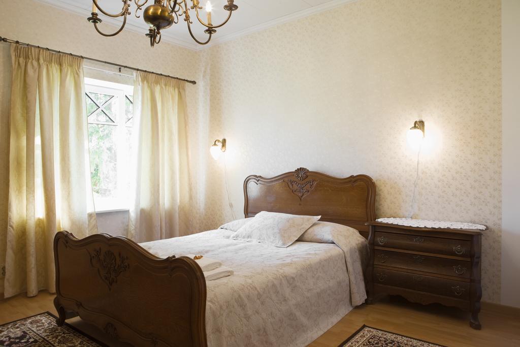 Posti Hostel Kärdla Екстериор снимка